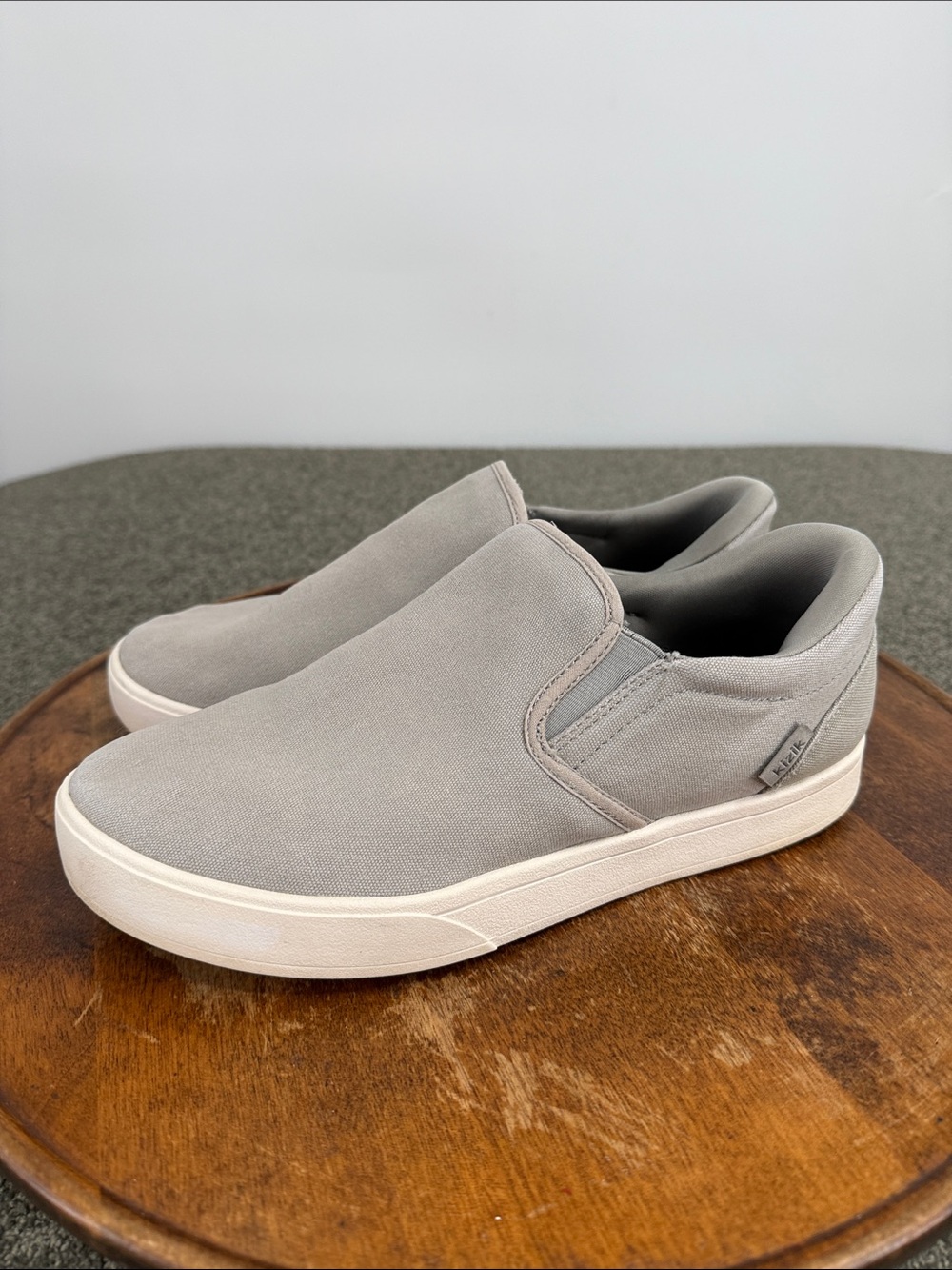 Kizik Shoes Mens 8 Wm 9.5 Venice Unisex Gray Slip-On Casual Sneakers Handsfree